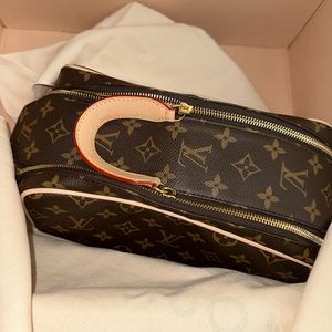 Louis Vuitton DOPP KIT MNG bag
